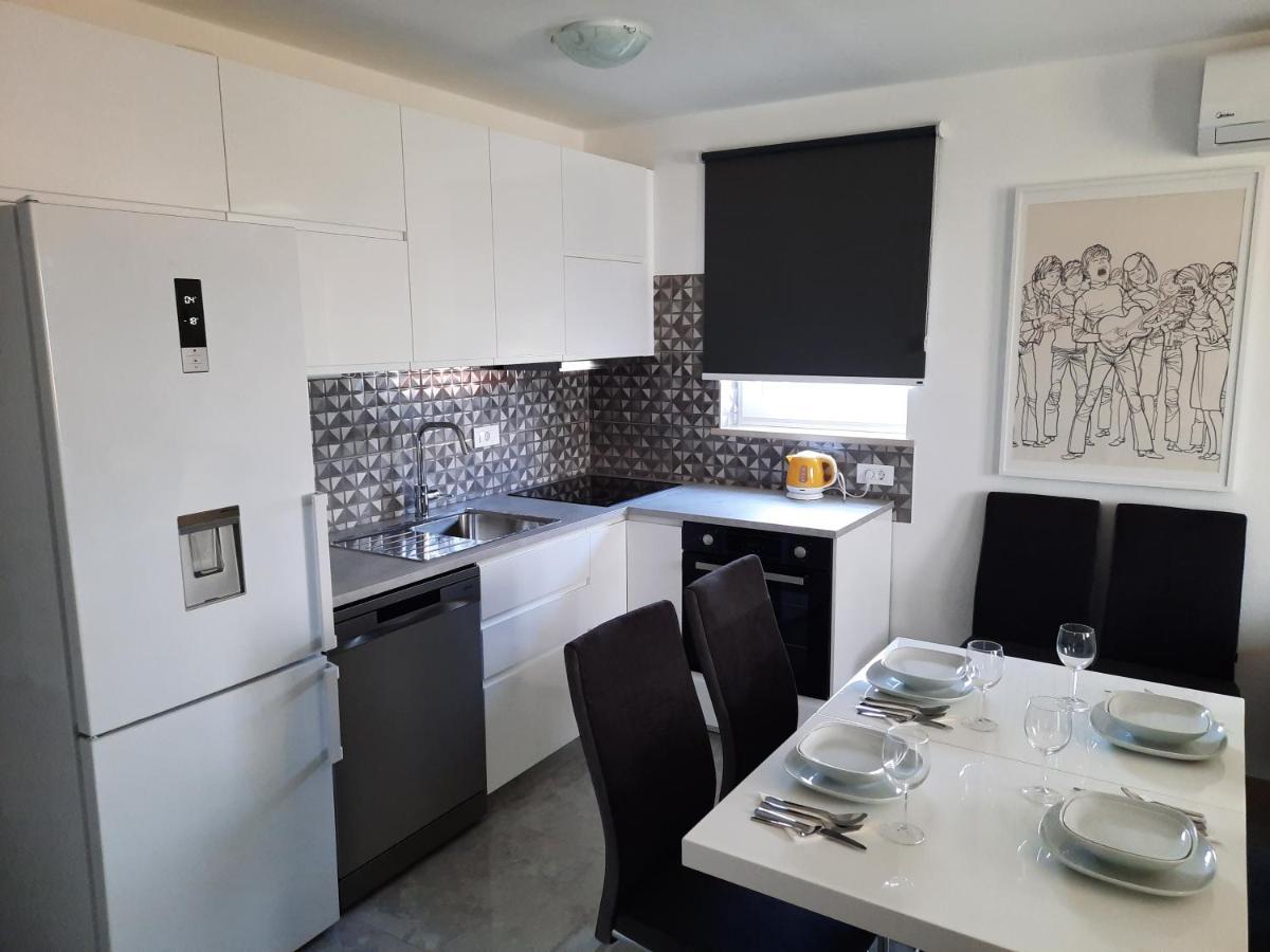 Apartmani Scripea Škrip 외부 사진